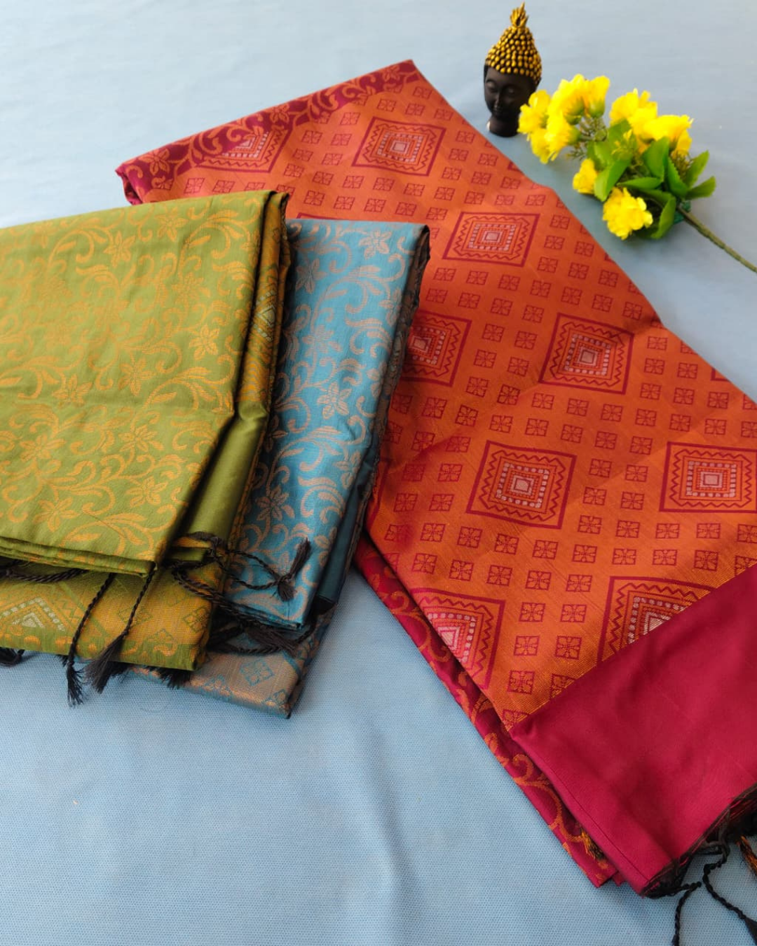 Soft Silk Floral Jacquard Silk Blend Saree